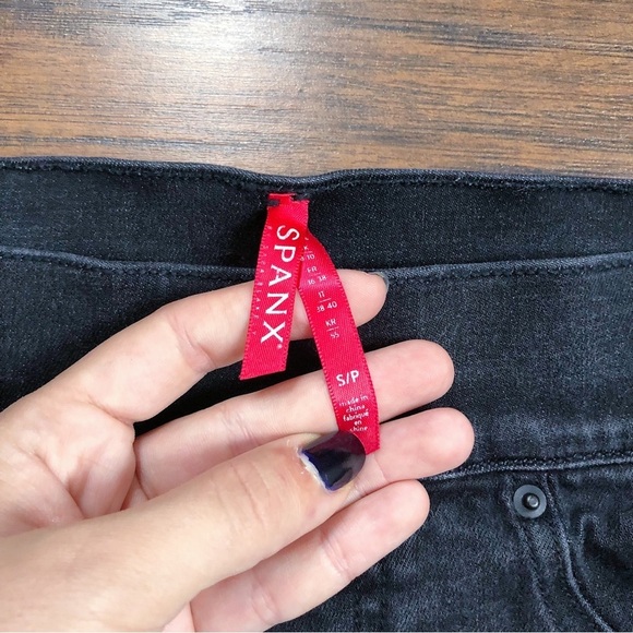 Spanx • Vintage Distressed Ankle Skinny Jeans black pull on raw hem jeggings - Picture 4 of 13